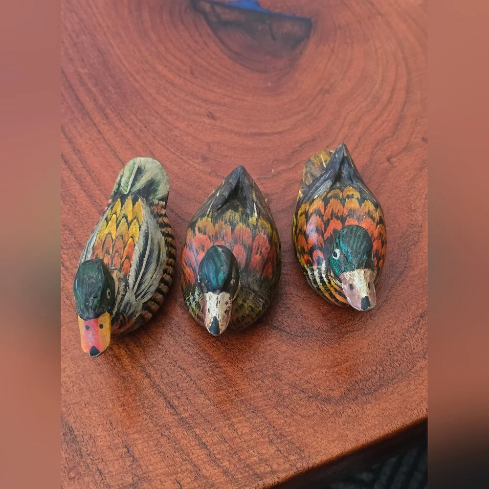 VINTAGE Handcrafted Wooden DUCKS Figurines - Multicolor SET OF THREE